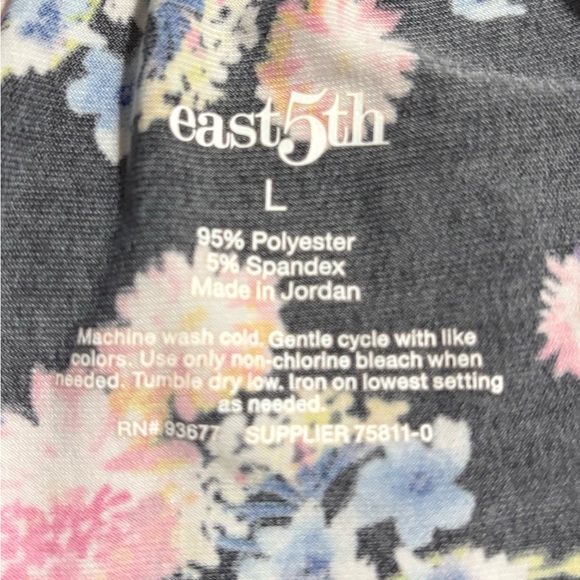 Floral Women's - Black pants - Picture 5 of 5